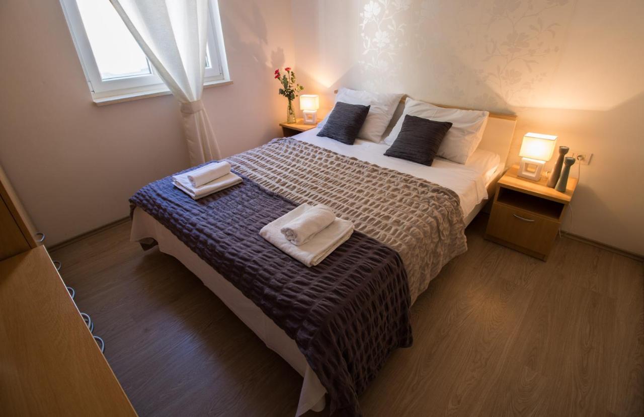 Apartments Villa Carica B&B Mimice Ngoại thất bức ảnh