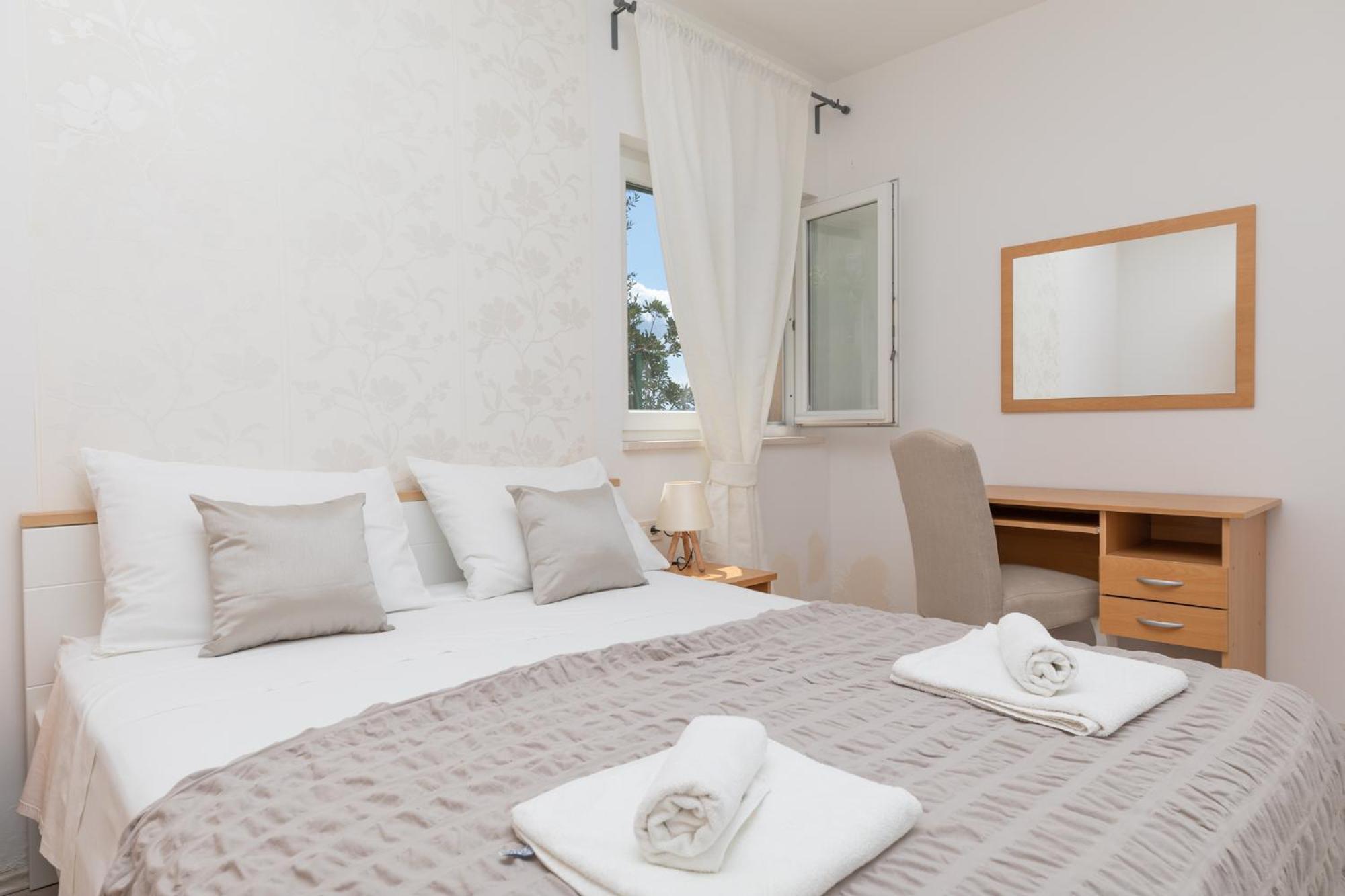 Apartments Villa Carica B&B Mimice Ngoại thất bức ảnh